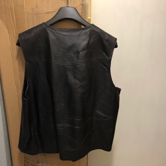 Leather vest - Picture 2 of 3